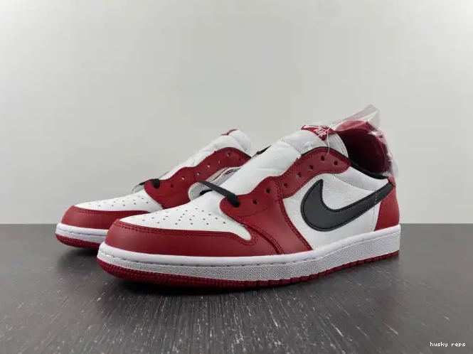 Husky Jordan 705329-600 Retro Low 1 Chicago Air 0509